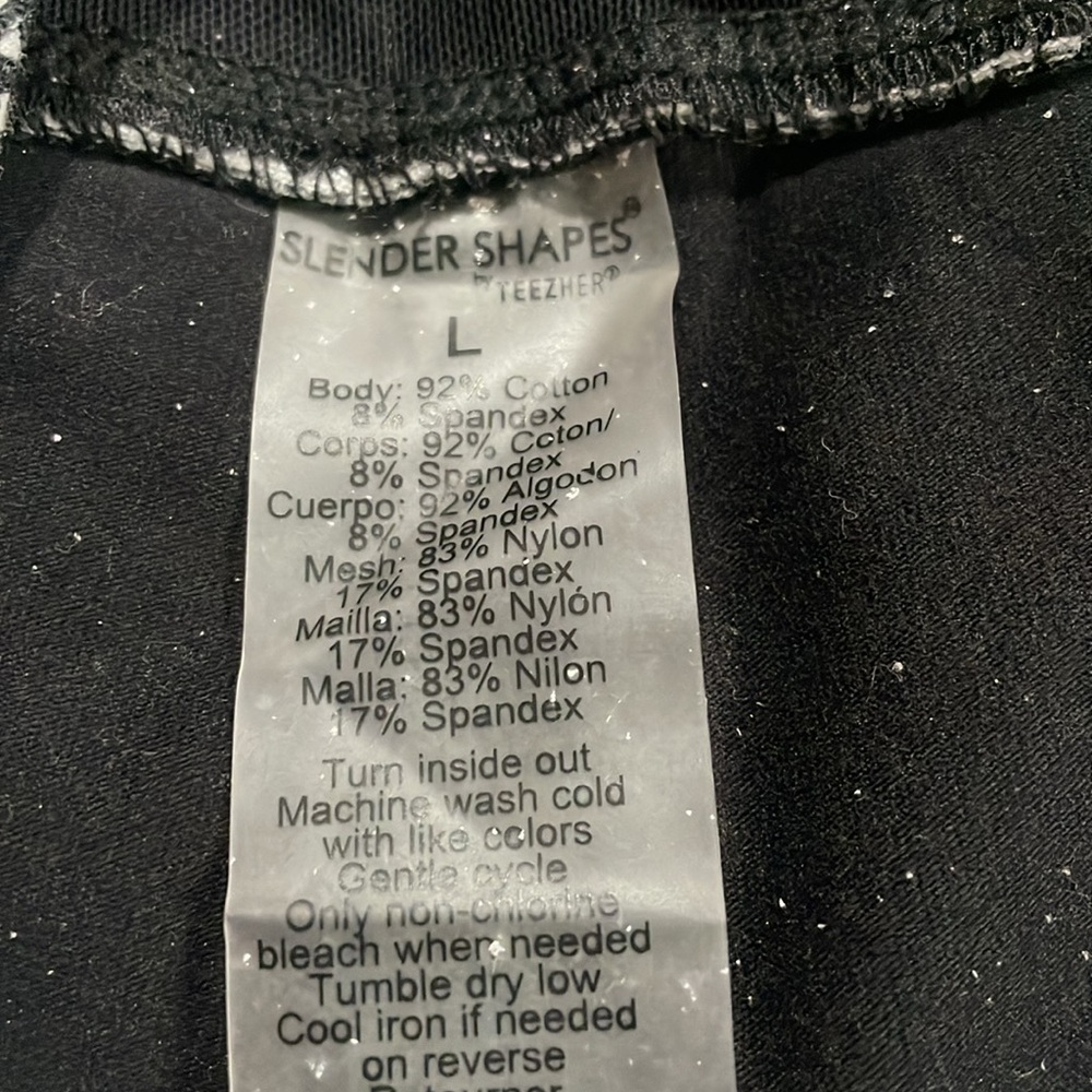 Slender Shapes Stretch B&W Skort - L - Picture 2 of 5